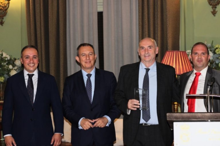 Ganadores del premio “Proyecto al de transferencia tecnológica” Ganadores del premio “Proyecto al de transferencia tecnológica”